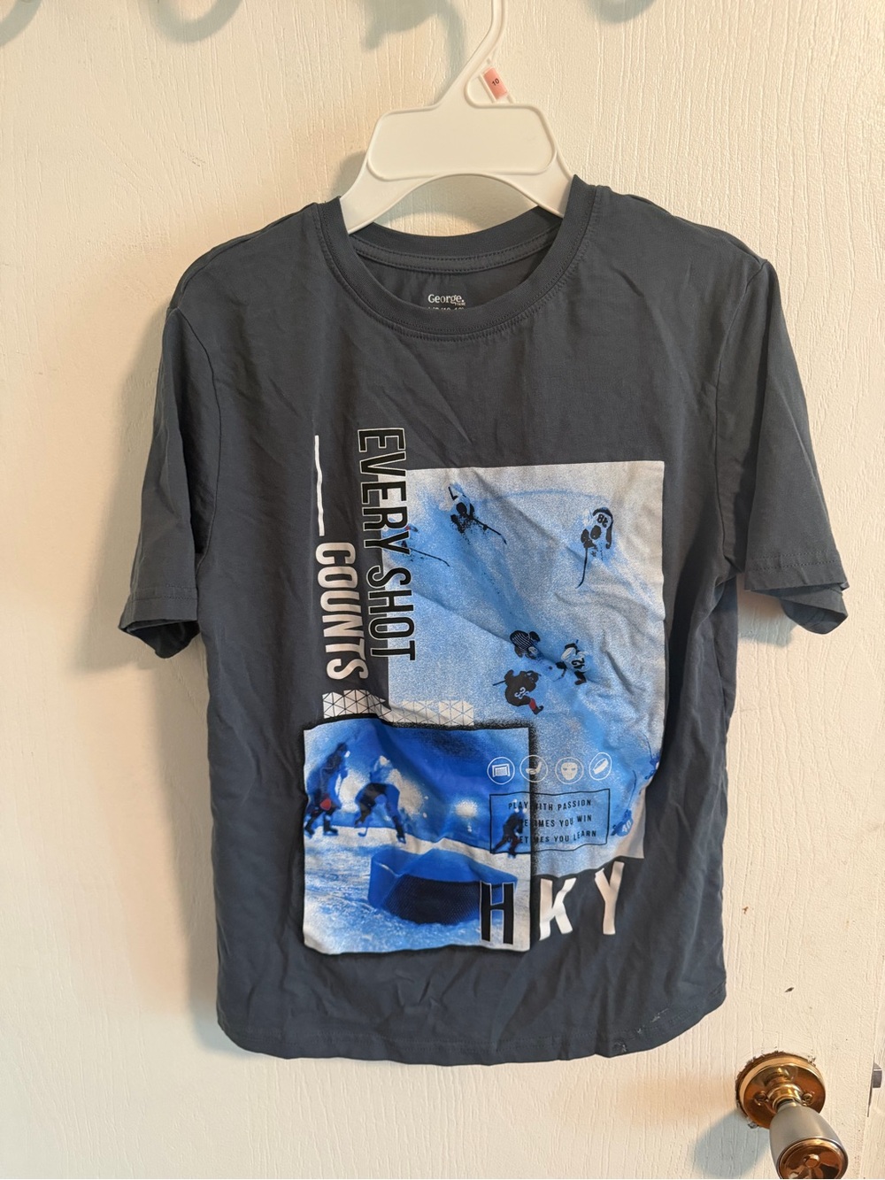 George Graphic 'Every Shot Counts' Tee
